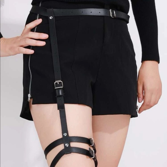 Leg Garter Belt New - Picture 1 of 5